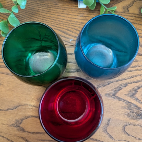 - Partylite Holiday Tea Light Trio. EUC. Like new. Still in Box.  Etched g… - Picture 5 of 5